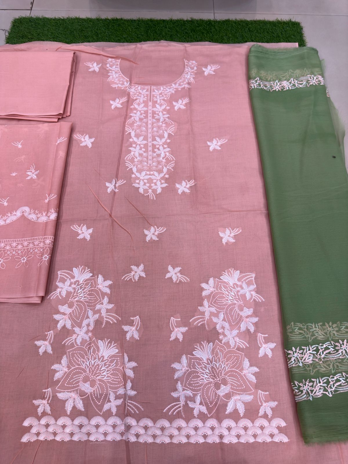 Lawn Unstitched 3 Piece Embroidered Dress -153