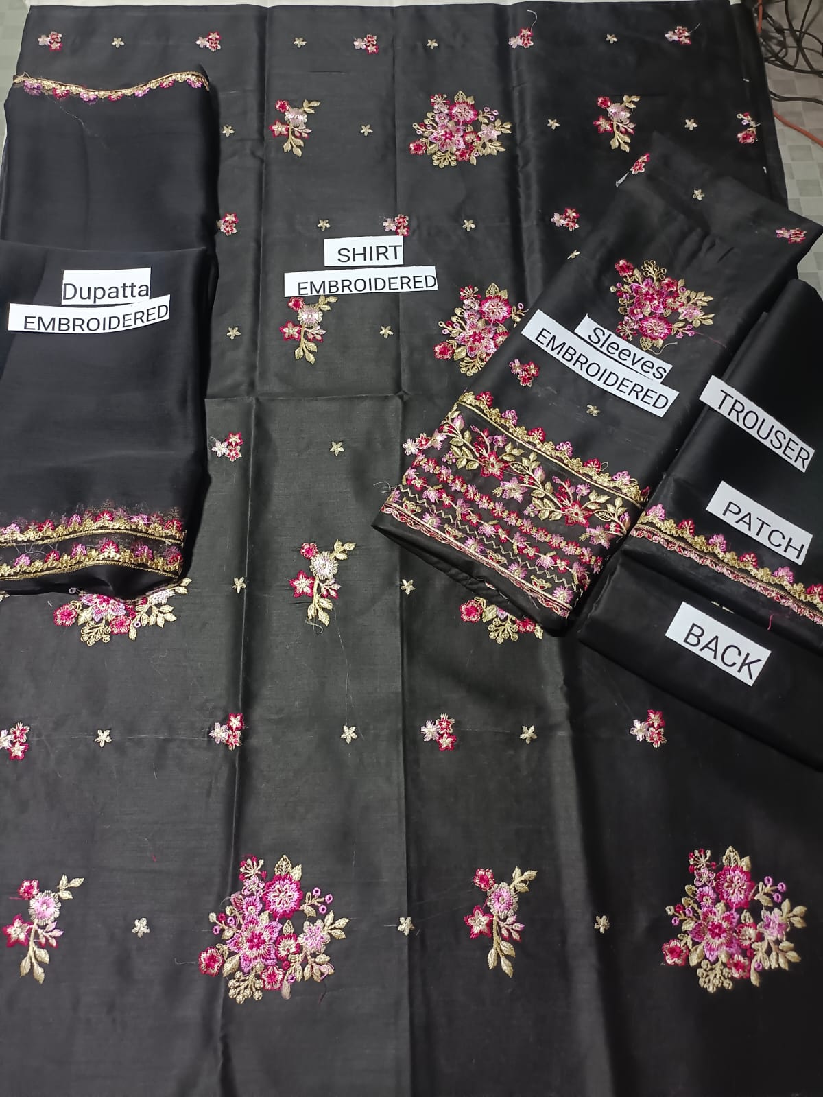 Summer Unstitched 3PCs Embroidered Lawn Dress With Chiffon Dupatta - 479