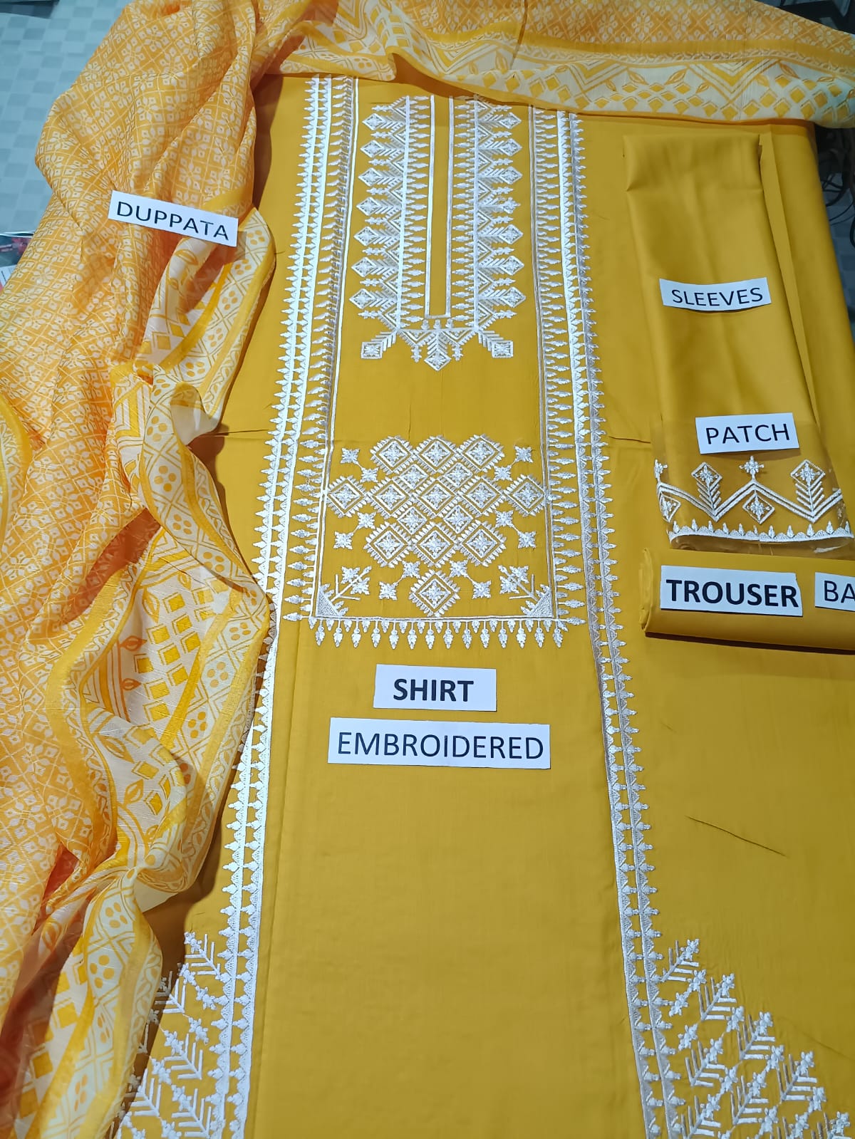 Lawn Unstitched 3 Piece Embroidered Dress - 355