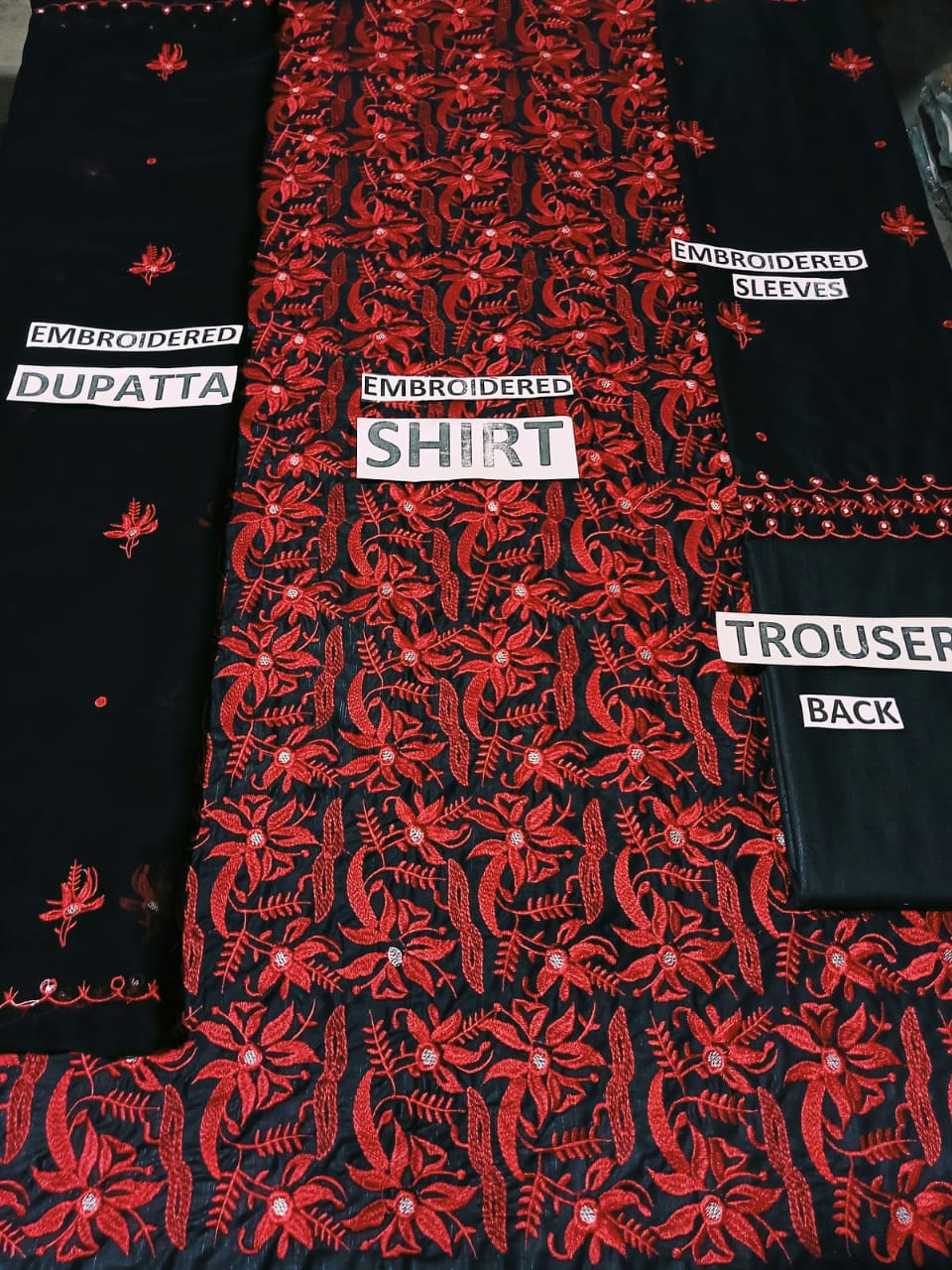 Khaddar 3 Piece Embroidered Dress - 40