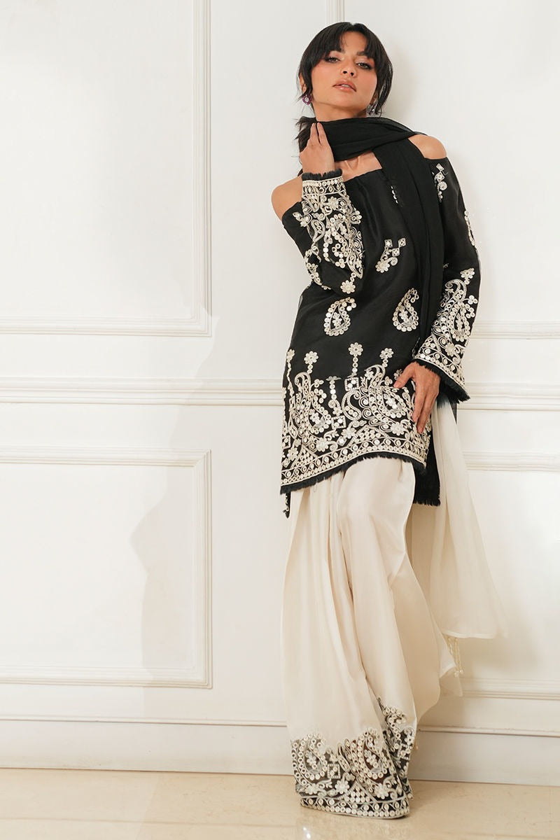 Summer Unstitched 3PCs Embroidered Lawn Dress With Monaar Lawn Dupatta - 490
