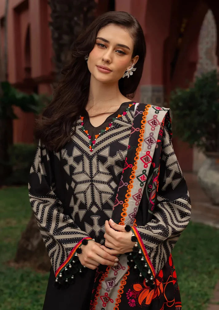 Winter 3PC Karandi Digital Print Dress - 442