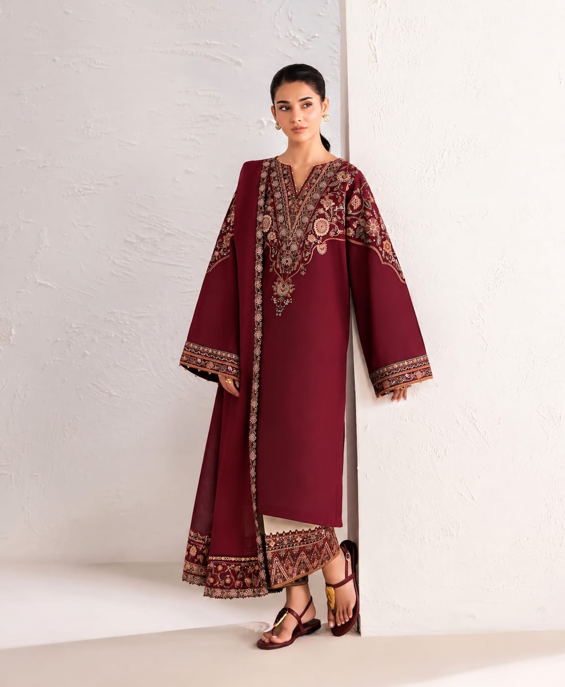 Winter Stitched 3PC Dhanak Embroidered Suit - TW 33