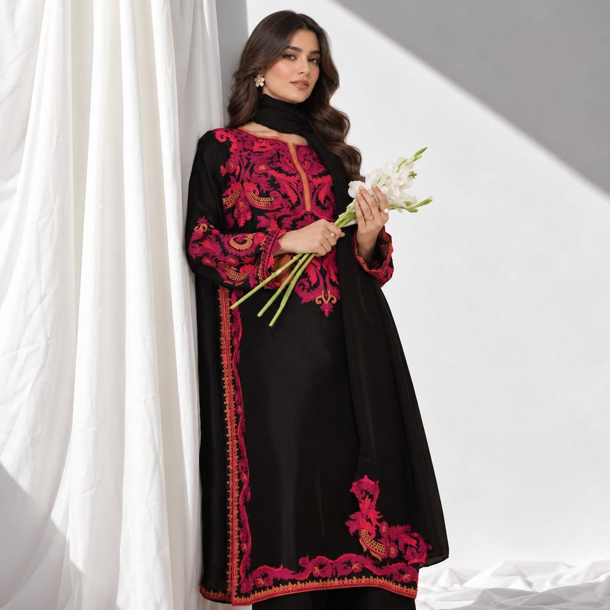 Winter Stitched 3PC Dhanak Embroidered Suit - TW 30