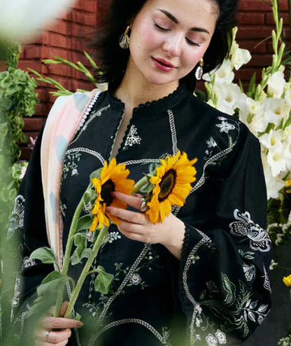 Khaddar 3 Piece Embroidered Dress - 392