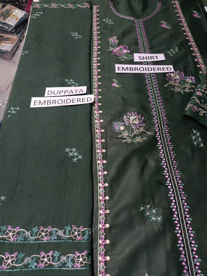Lawn Unstitched 3 Piece Embroidered Dress -190