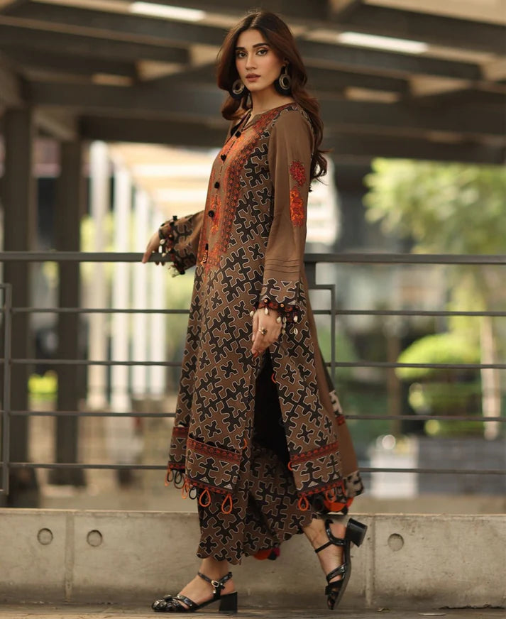 Winter 3PC Karandi Digital Print Dress - 432