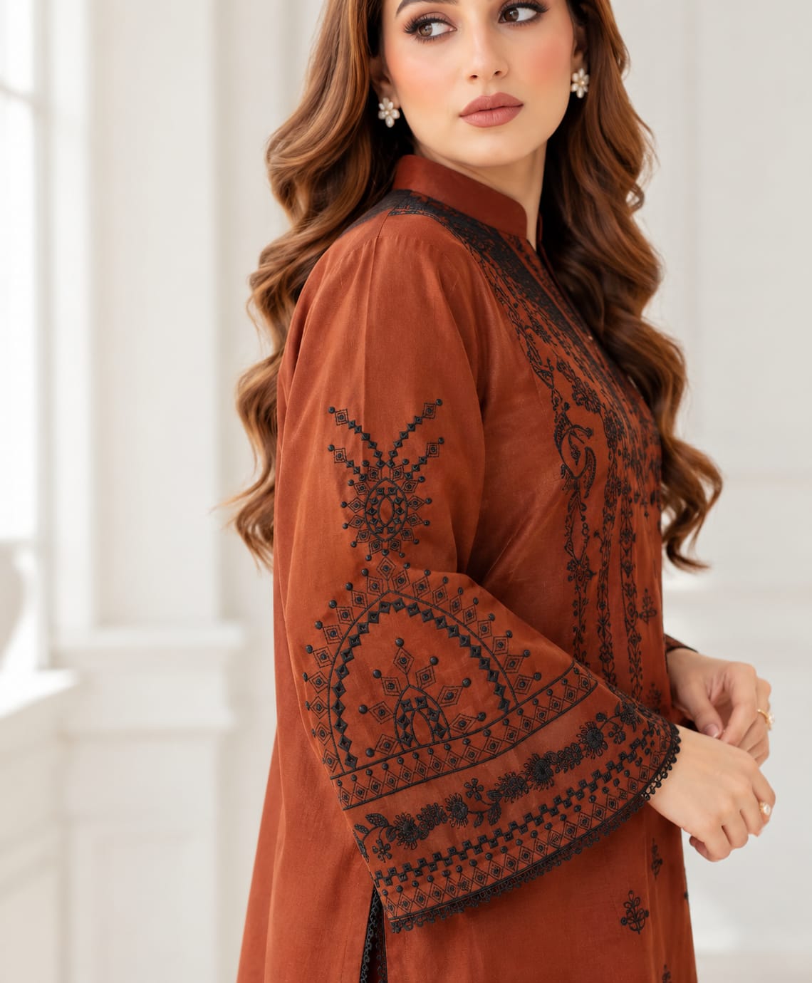 Winter Stitched 3PC Dhanak Embroidered Suit - TW 18