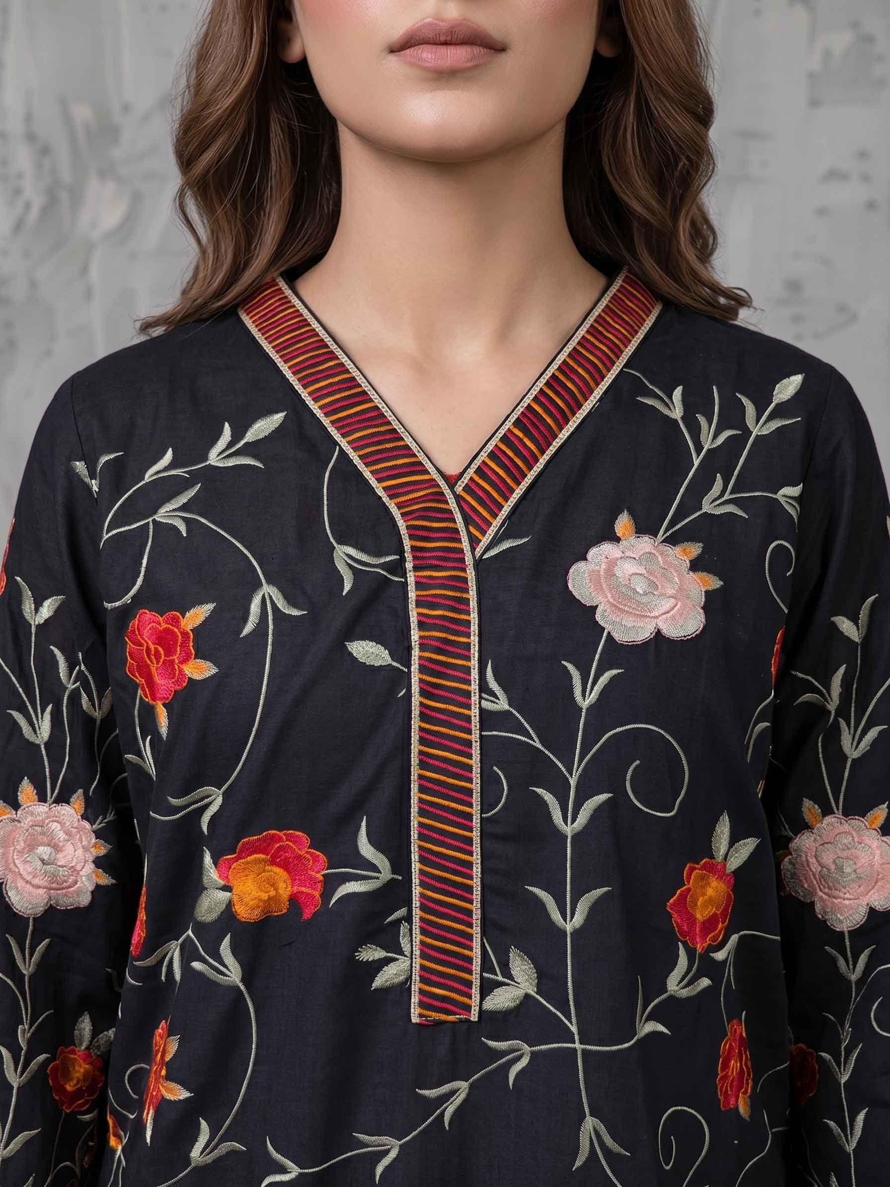 Winter Stitched Khaddar 3PC Embroidered Suit - TW 05