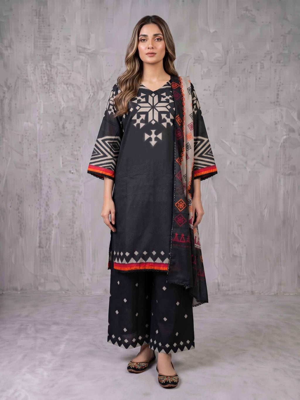 Winter Stitched 3PC Karandi Digital Print Dress - TW 09