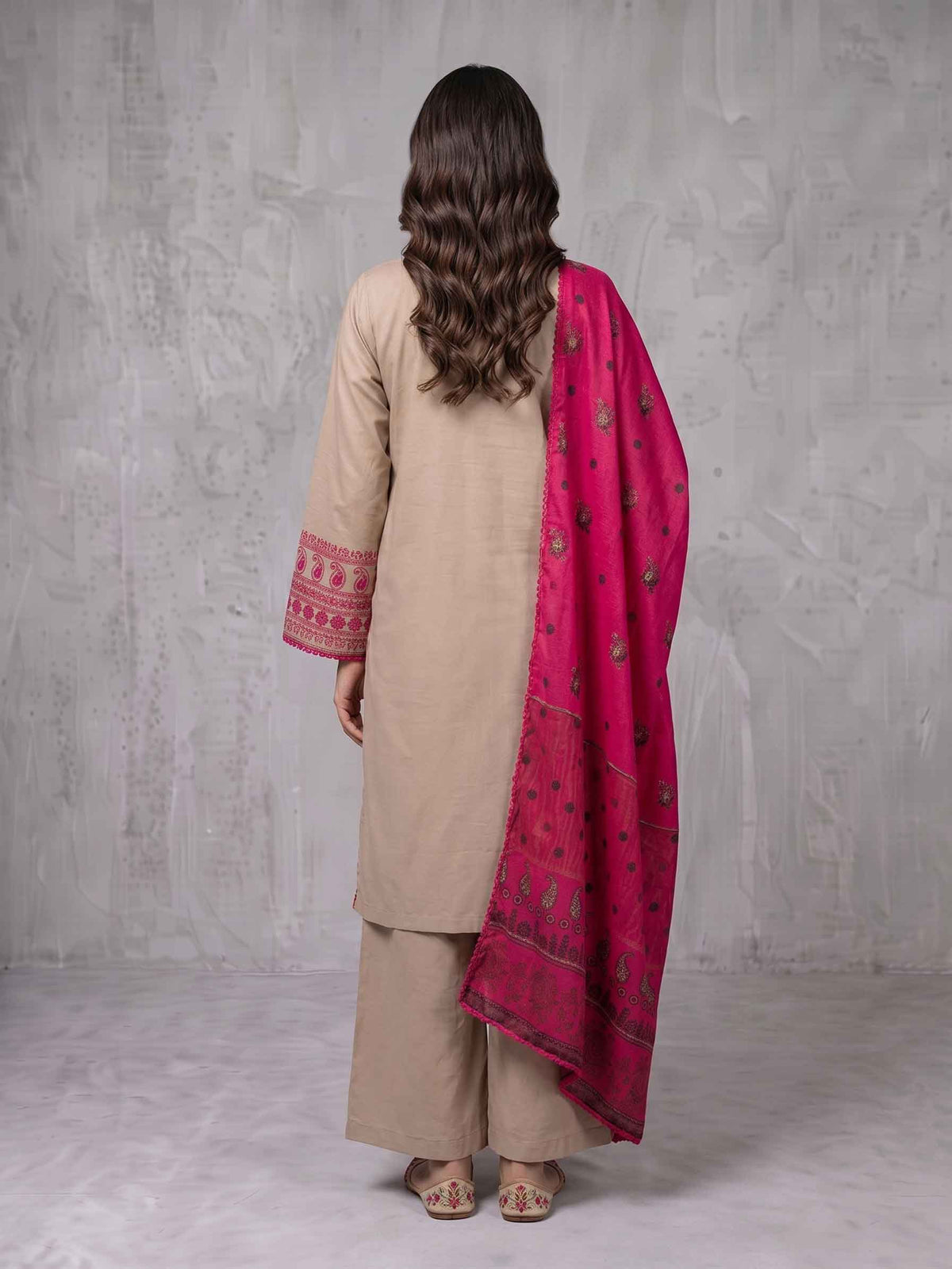 Winter Stitched 3PC Dhanak Embroidered Suit - TW 13