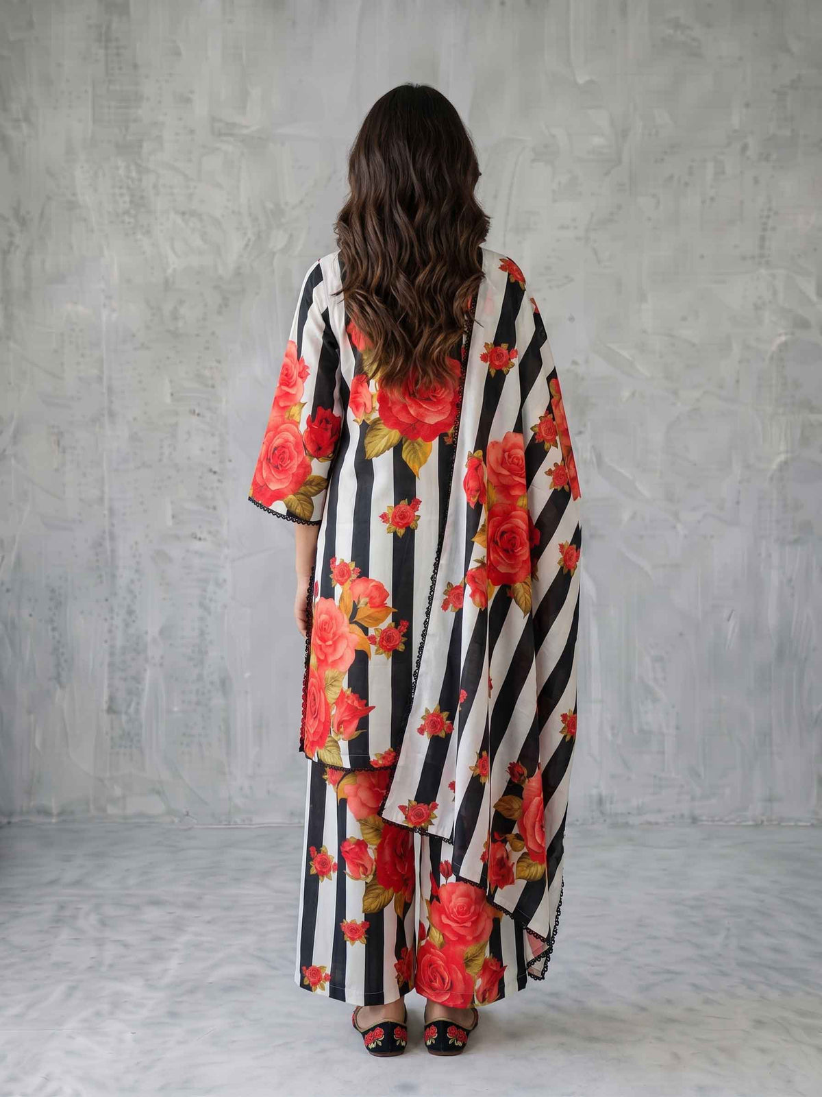 Winter Stitched 3PC Karandi Digital Print Dress - TW 07